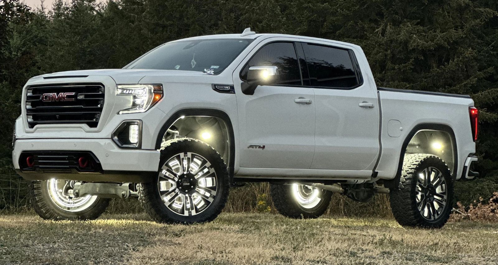 GMC Sierra Lighting – Customs Unlimited LLC