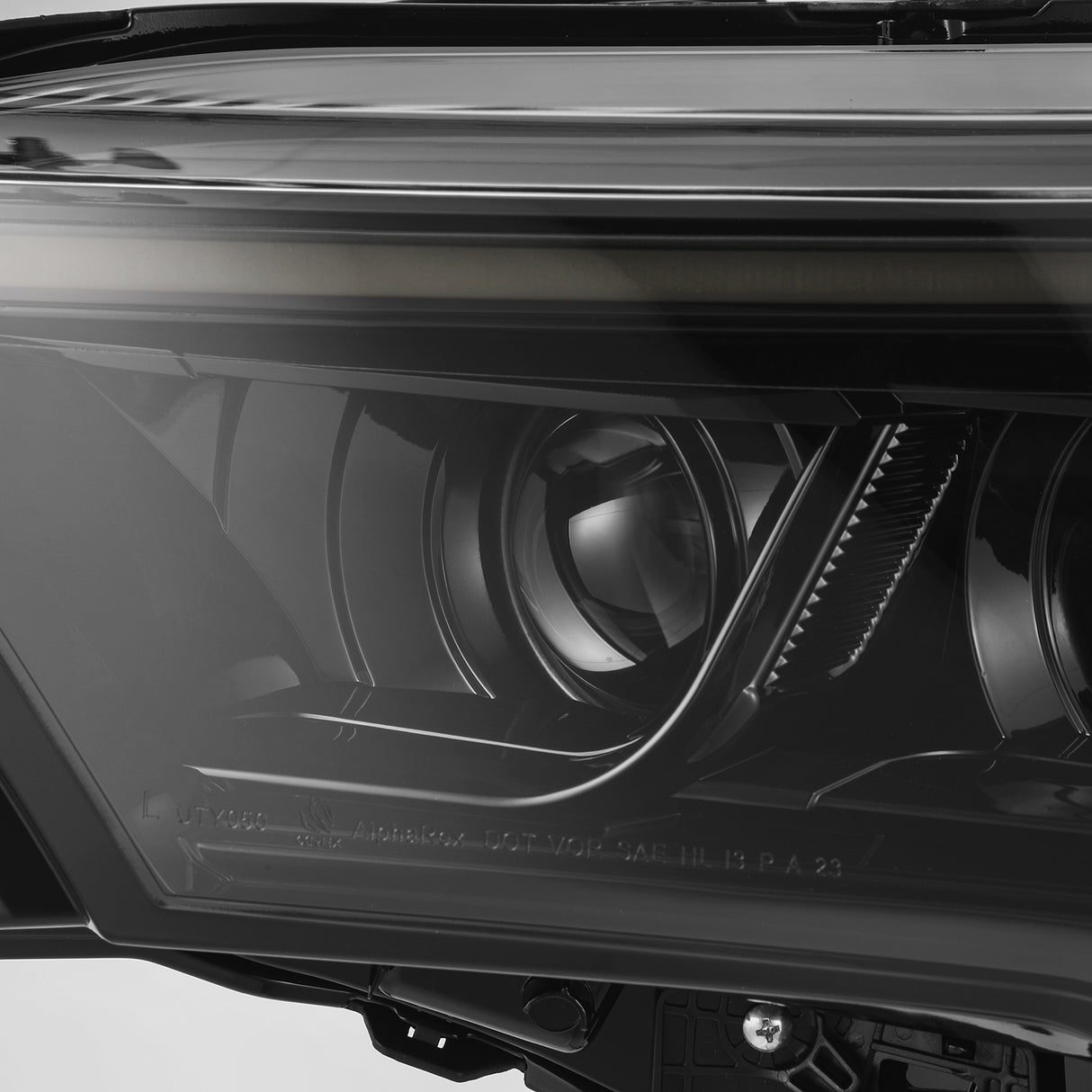 22-25 Toyota Tundra/Sequoia LUXX-Series LED Projector Headlights Alpha-Black