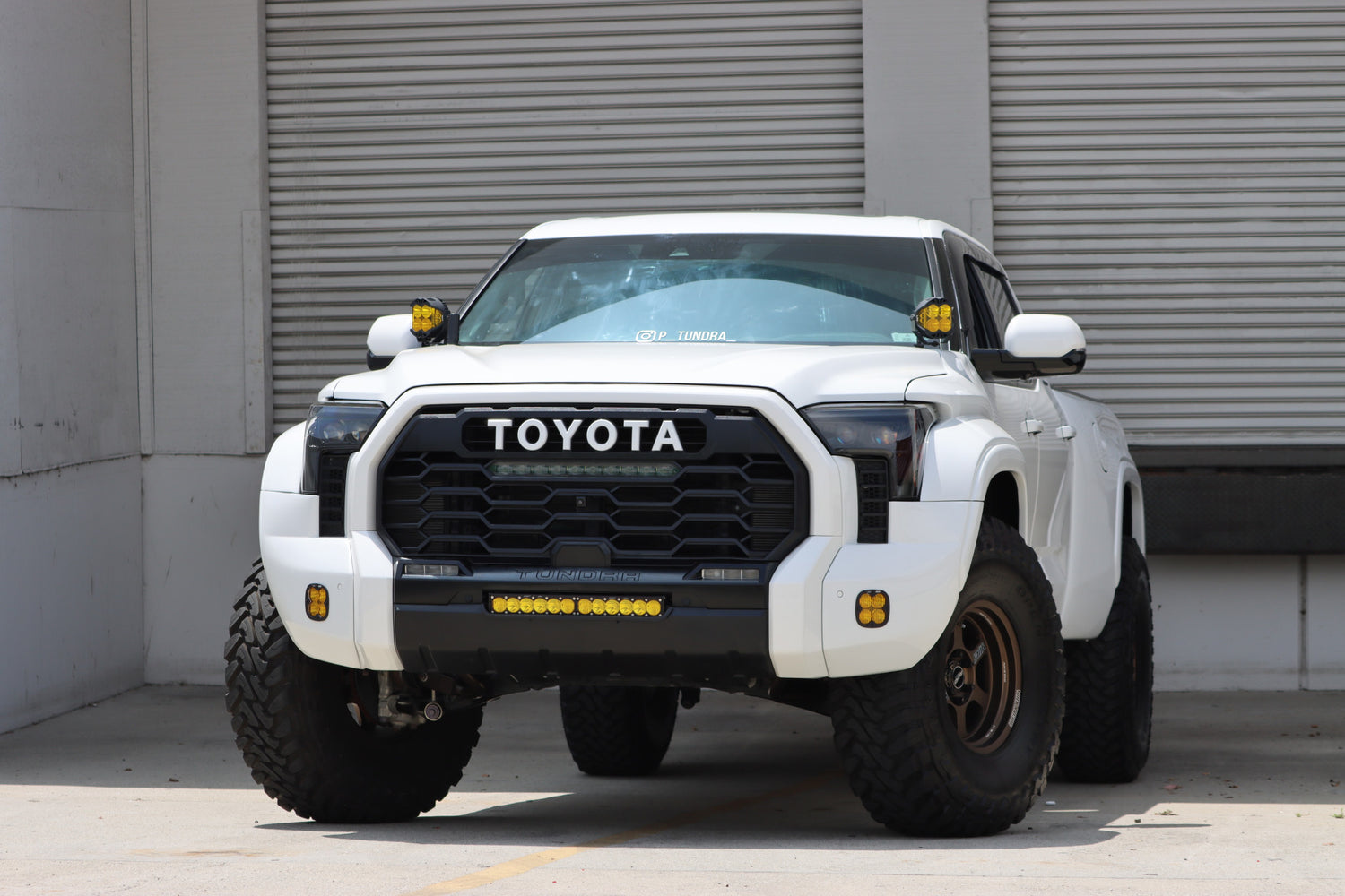 22-25 Toyota Tundra/Sequoia LUXX-Series LED Projector Headlights Alpha-Black