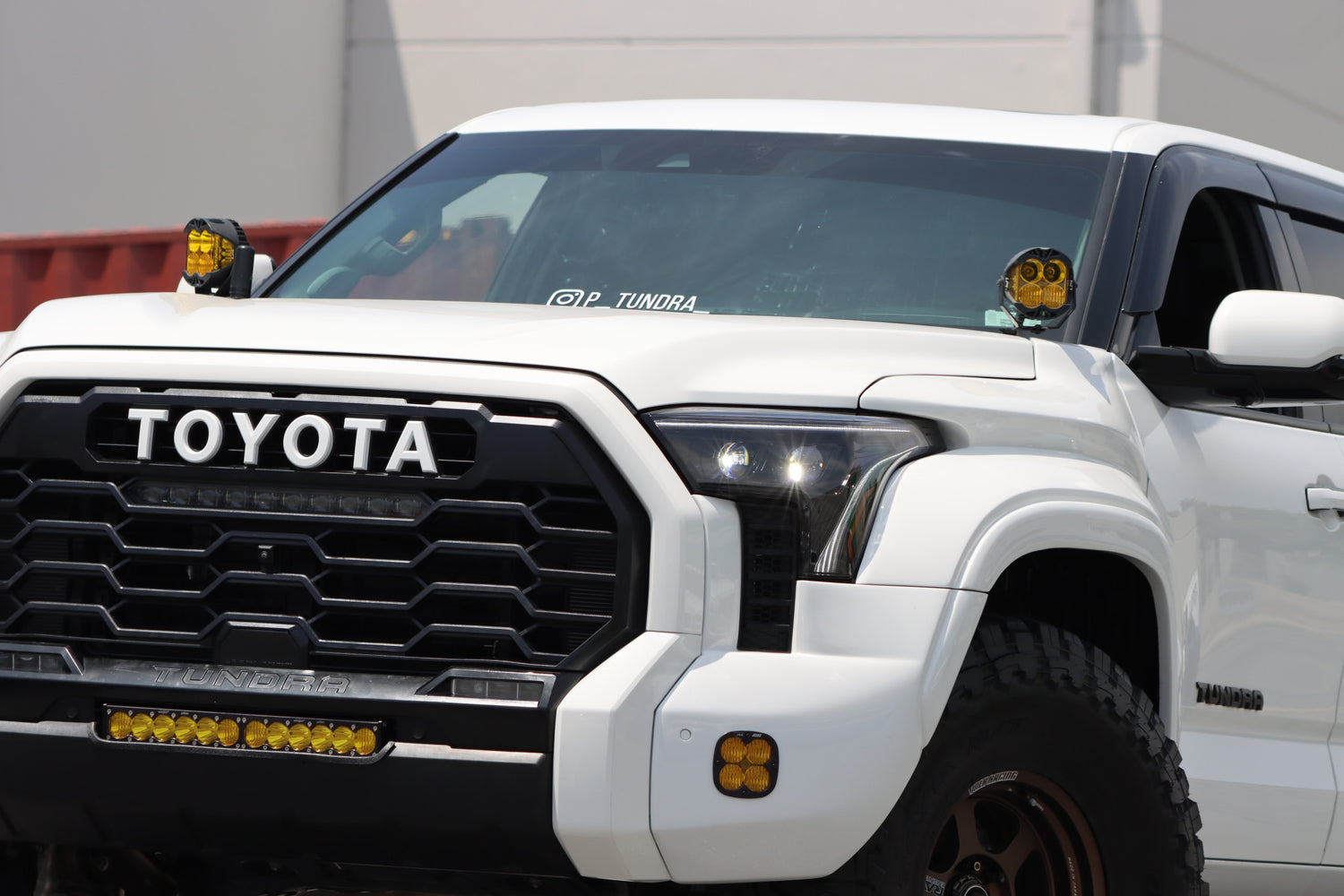 22-25 Toyota Tundra/Sequoia LUXX-Series LED Projector Headlights Alpha-Black