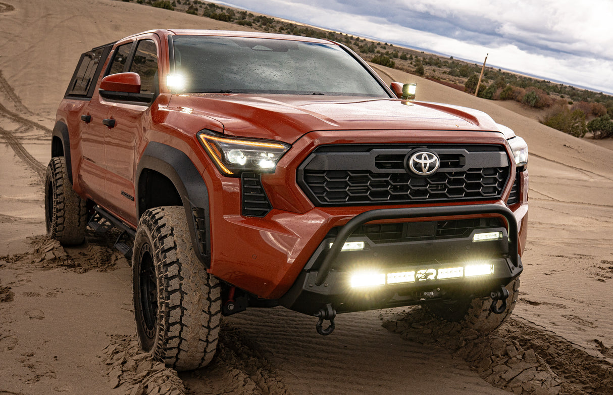 24-25 Toyota Tacoma / 25-up 4Runner LUXX-Series LED Projector Headlights Black