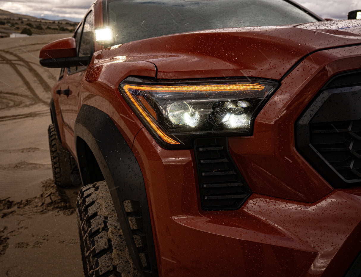 24-25 Toyota Tacoma / 25-up 4Runner LUXX-Series LED Projector Headlights Black