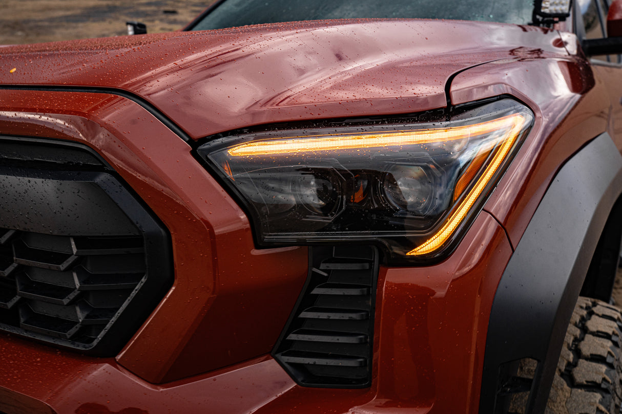 24-25 Toyota Tacoma / 25-up 4Runner LUXX-Series LED Projector Headlights Black