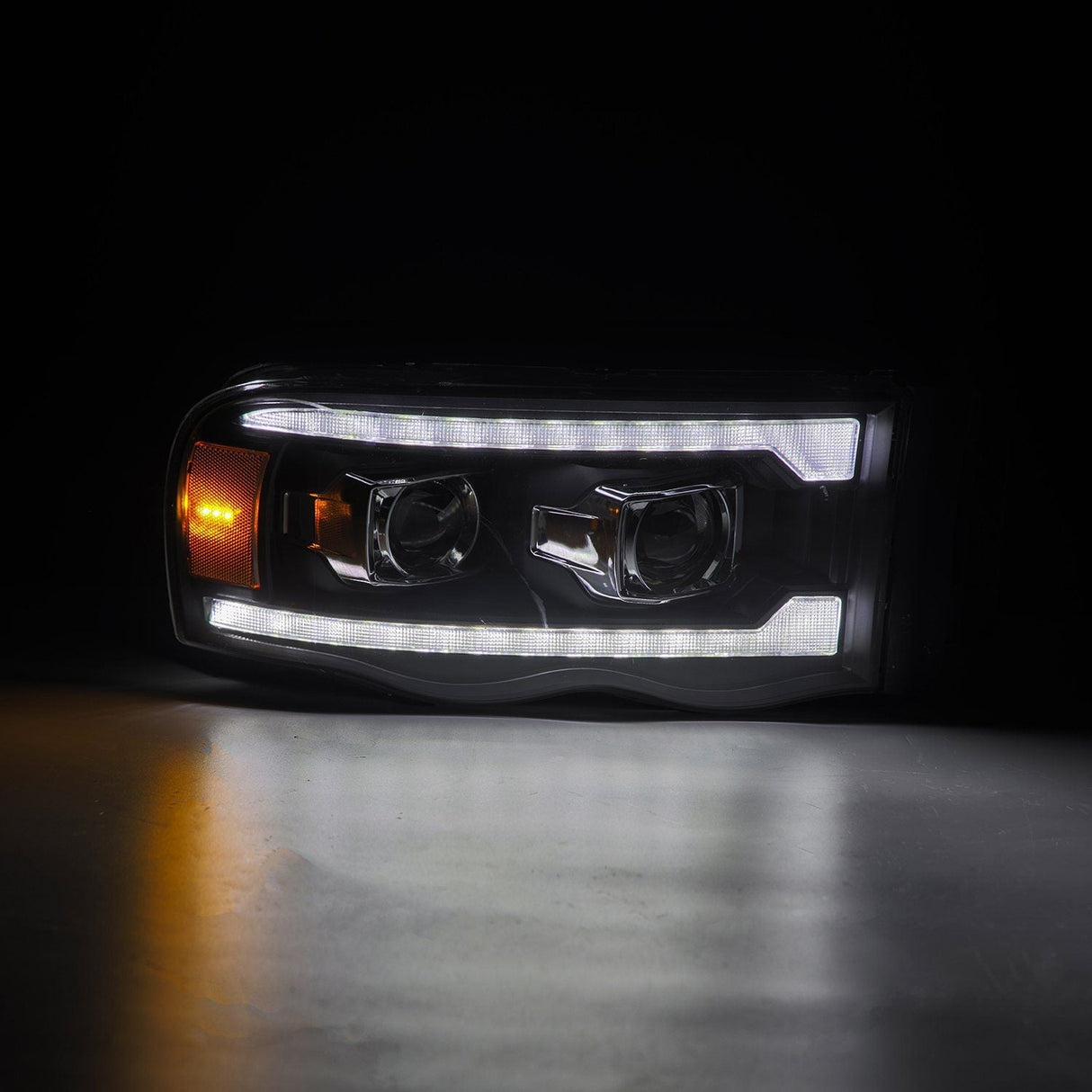 02-05 Dodge Ram LUXX-Series LED Projector Headlights Chrome