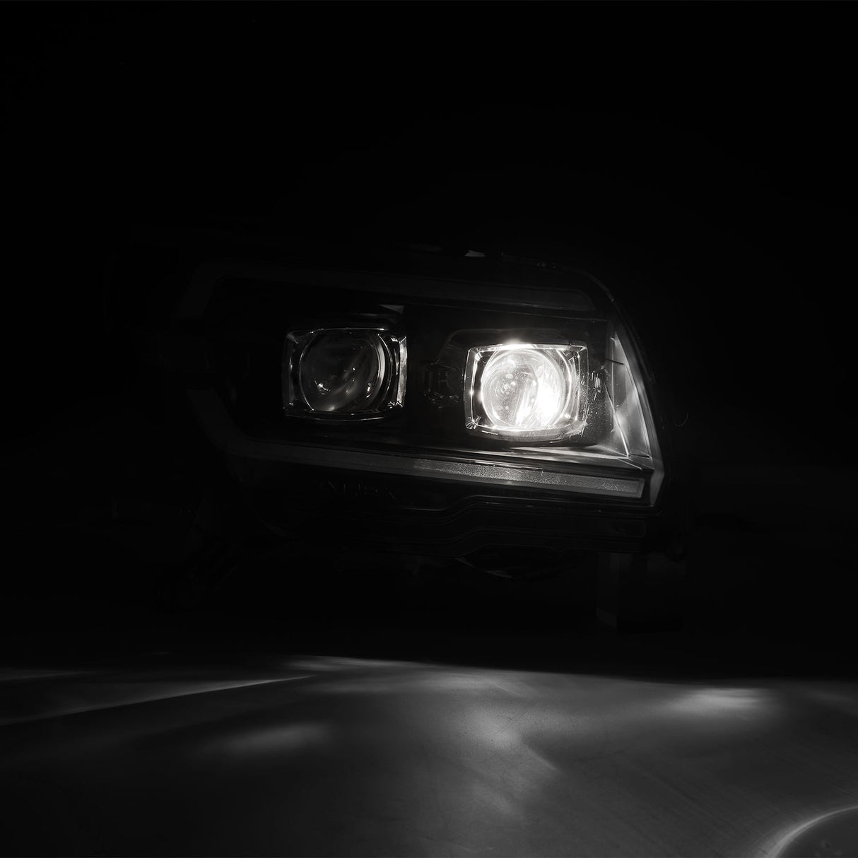 PRE-ORDER: 03-09 Toyota 4Runner LUXX-Series LED Projector Headlights Black (ETA late Jun)