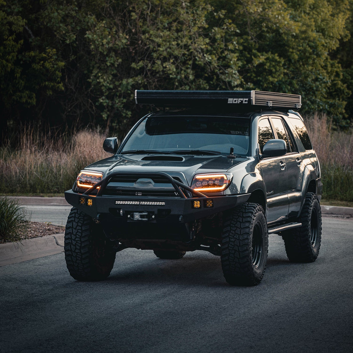 PRE-ORDER: 03-09 Toyota 4Runner LUXX-Series LED Projector Headlights Alpha-Black (ETA late Jun)