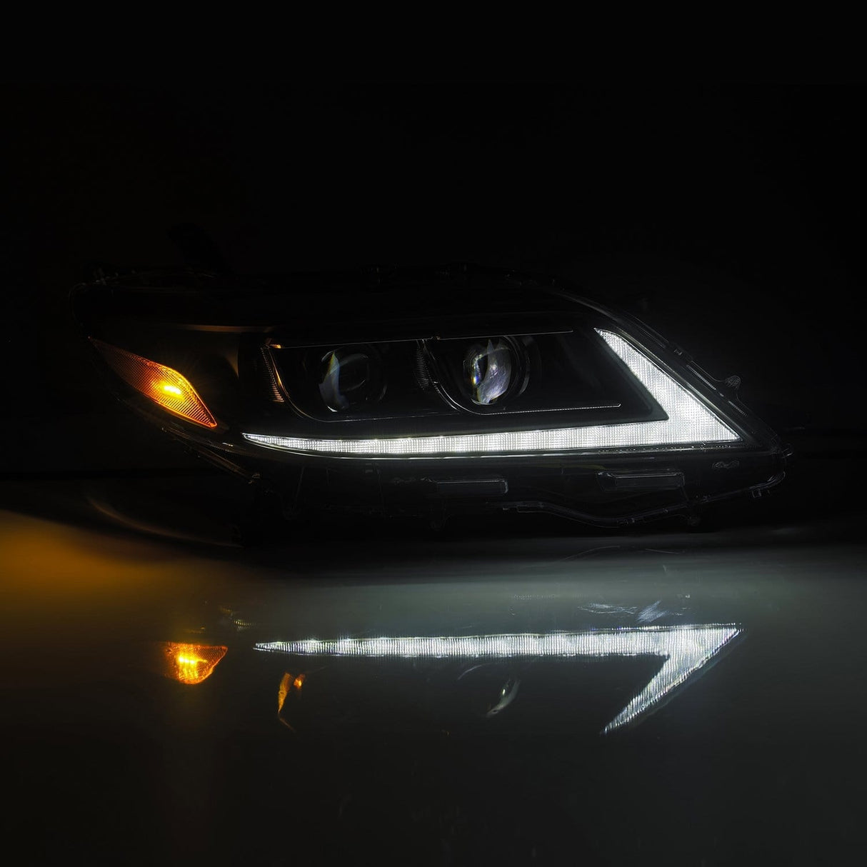 PRE-ORDER: 11-20 Toyota Sienna PRO-Series Halogen Projector Headlights Black (ETA mid Jul)
