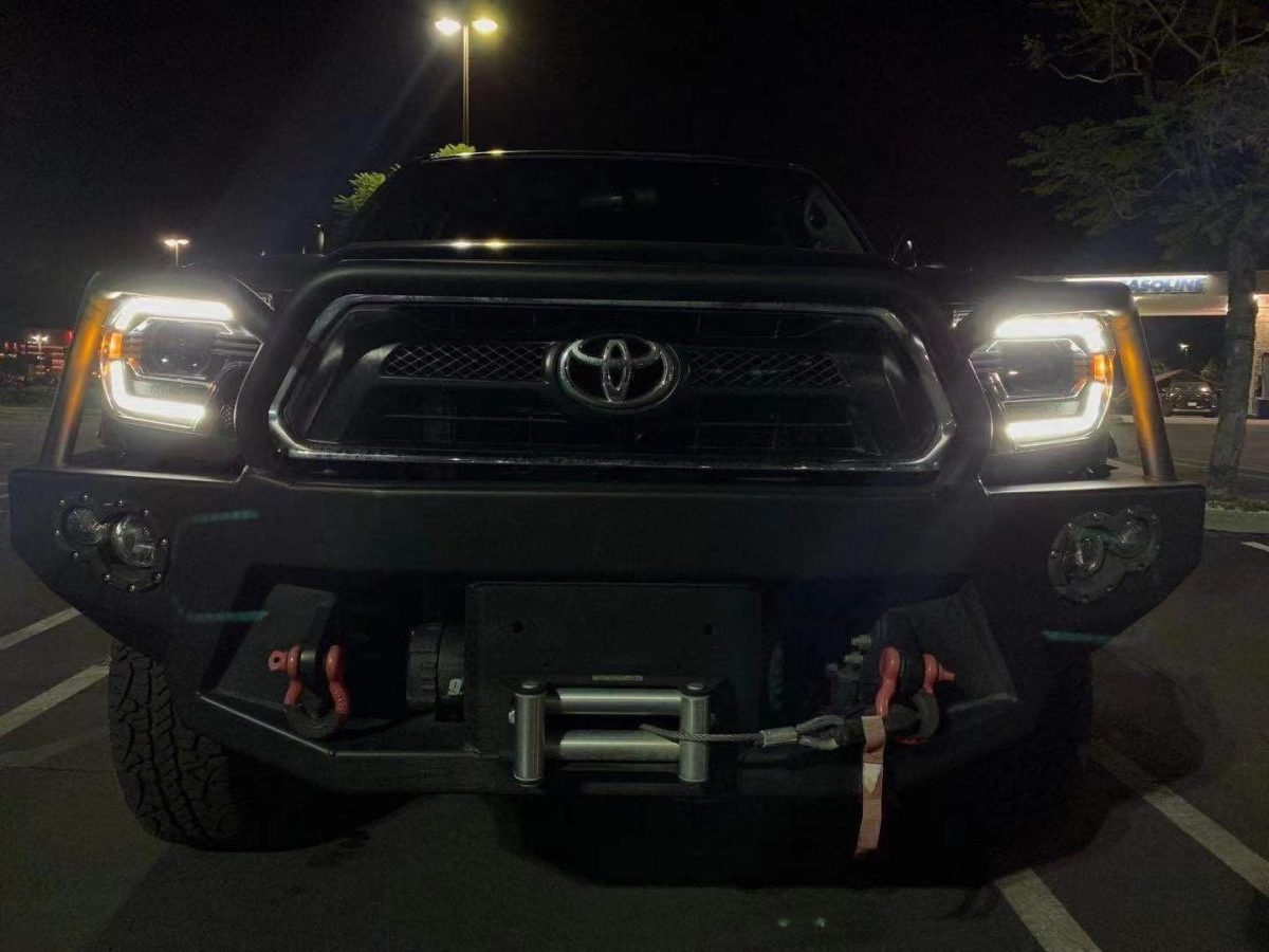 12-15 Toyota Tacoma LUXX-Series LED Projector Headlights Alpha-Black