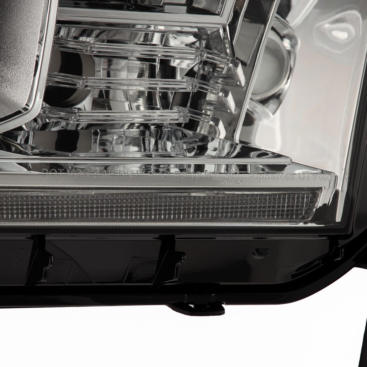 07-13 Toyota Tundra/08-17 Toyota Sequoia MK II LUXX-Series LED Projector Headlights Chrome (With Level Adjuster)