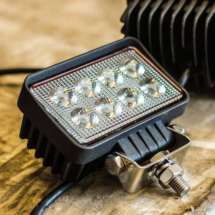 AM900 Work Light