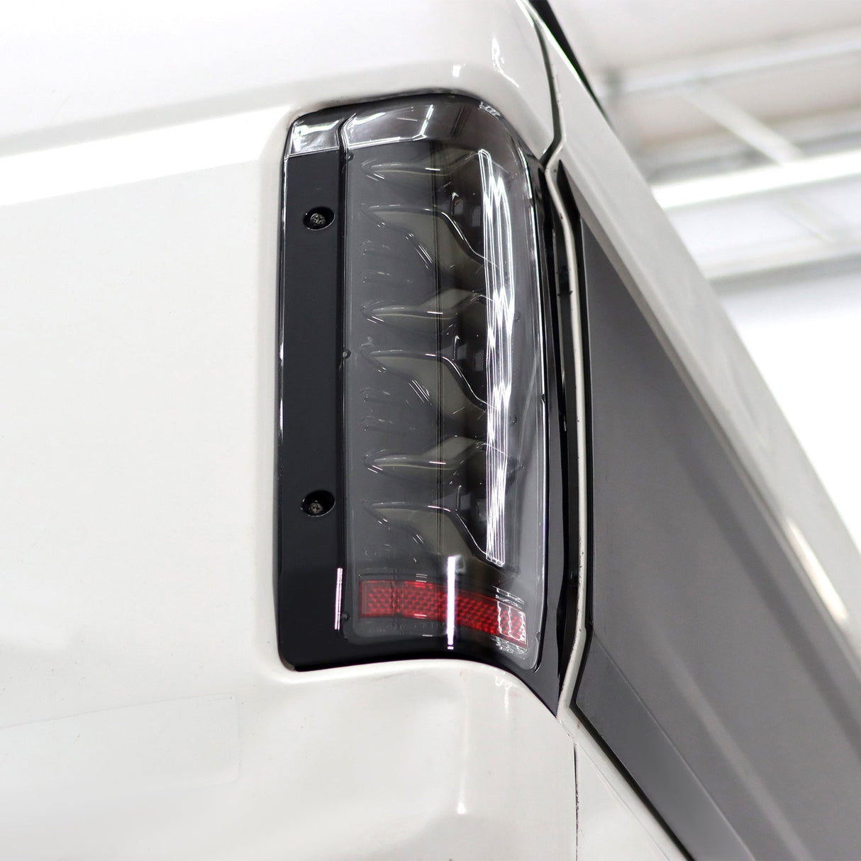 87-96 Ford F-Series/Bronco LUXX-Series LED Tail Lights Black