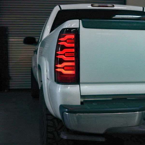 99-06 Chevrolet Silverado/99-06 GMC Sierra LUXX-Series LED Tail Lights Alpha-Black