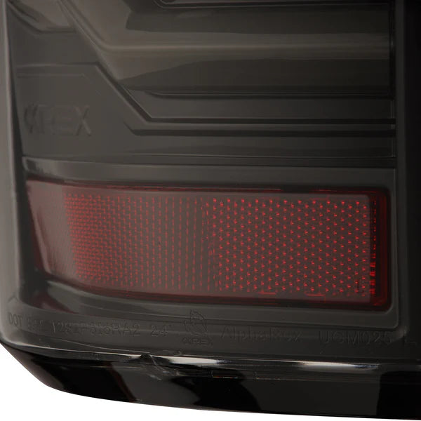 99-06 Chevrolet Silverado/99-06 GMC Sierra LUXX-Series LED Tail Lights Alpha-Black