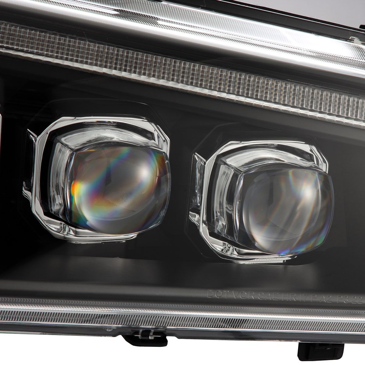 03-06 Chevrolet Silverado/02-06 Avalanche (without body cladding) NOVA-Series LED Projector Headlights Black