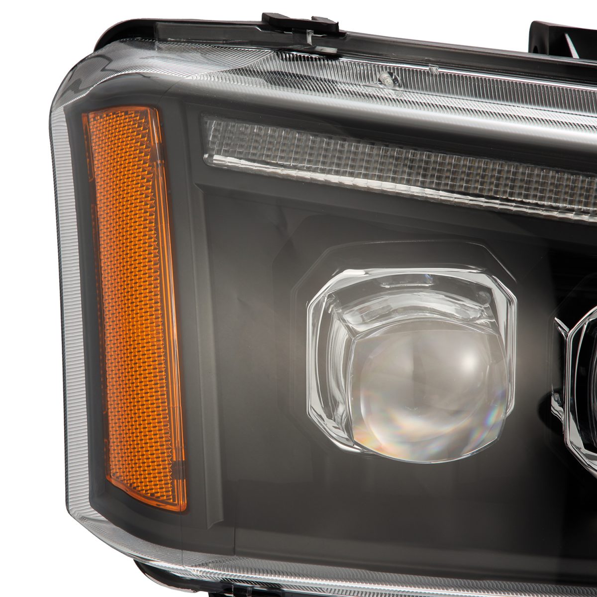 03-06 Chevrolet Silverado/02-06 Avalanche (without body cladding) NOVA-Series LED Projector Headlights Black