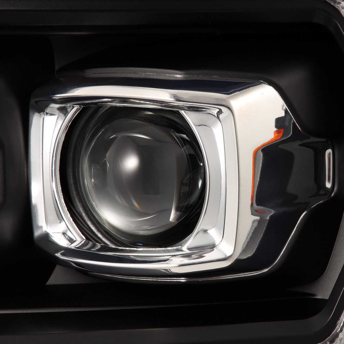 04-08 Ford F150 / 06-08 Lincoln Mark LT LUXX-Series LED Projector Headlights Black