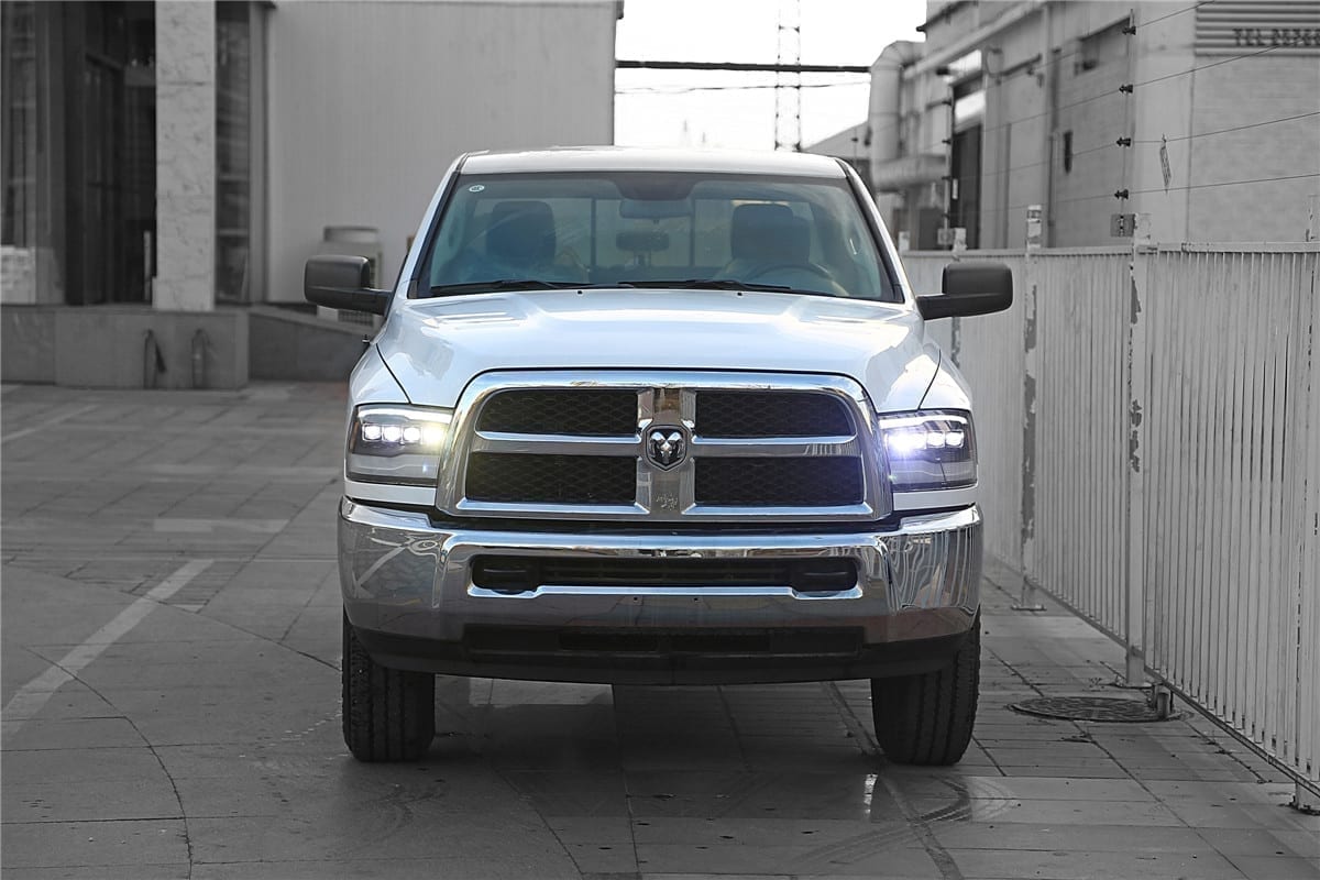 09-18 Ram Truck NOVA-Series LED Projector Headlights Chrome