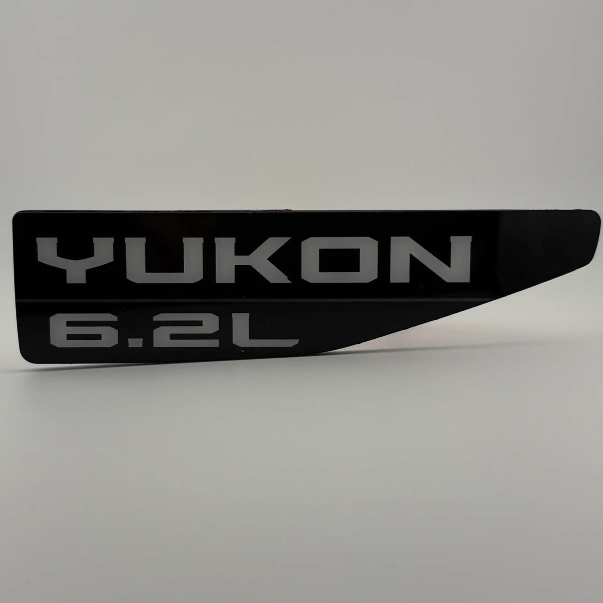 2021-2027 GMC Yukon Illuminated Fender Badge