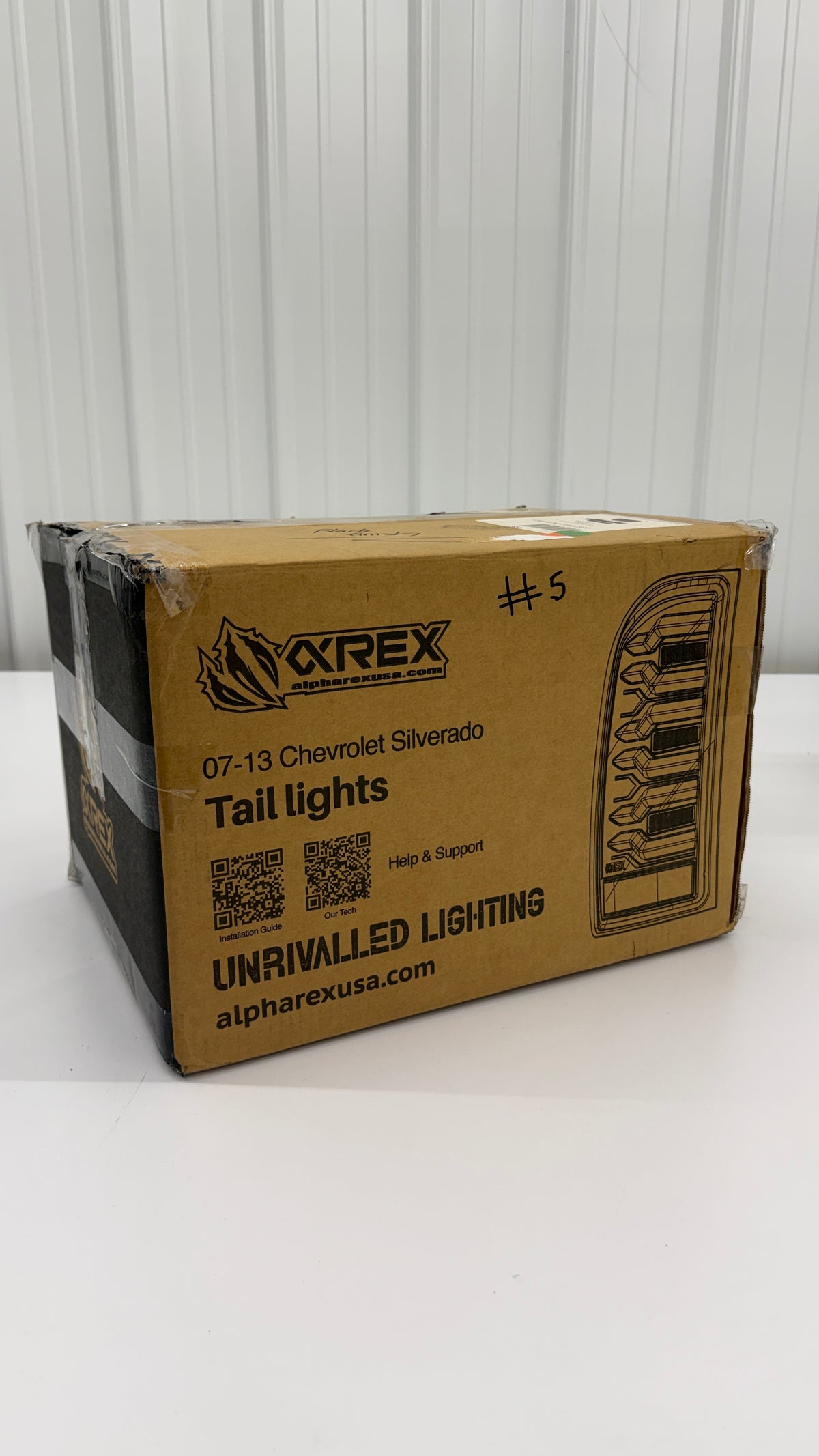 07-13 Chevy Silverado LUXX-Series LED Tail Lights Black-Red (OPEN BOX)