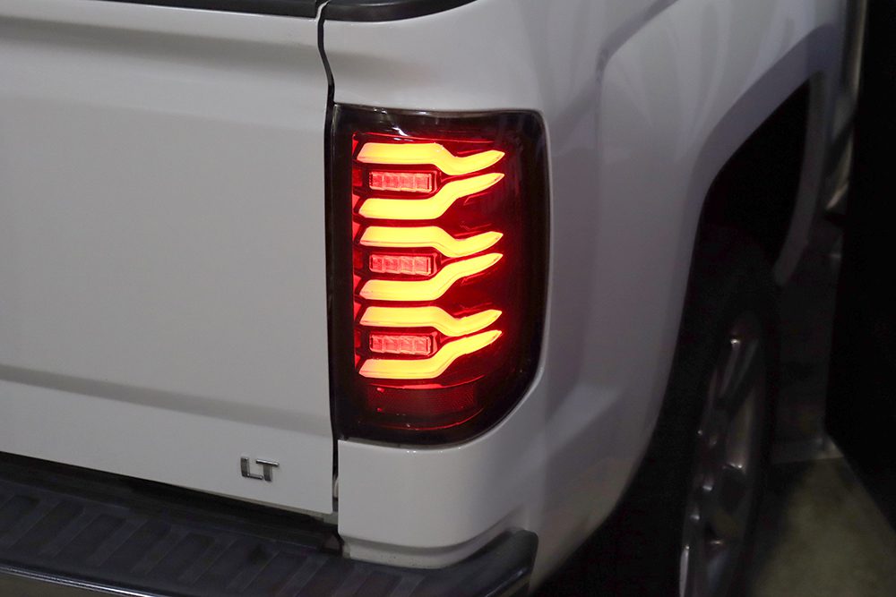 14-18 Chevrolet Silverado 1500 / 15-19 Silverado 2500HD/3500HD / 15-19 GMC Sierra 3500HD Dually LUXX-Series LED Tail Lights Black