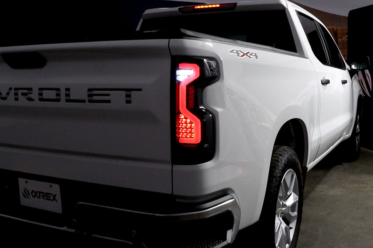 19-23 Chevrolet Silverado 1500 / 20-23 Silverado 2500HD/3500HD PRO-Series LED Tail Lights Red Smoke