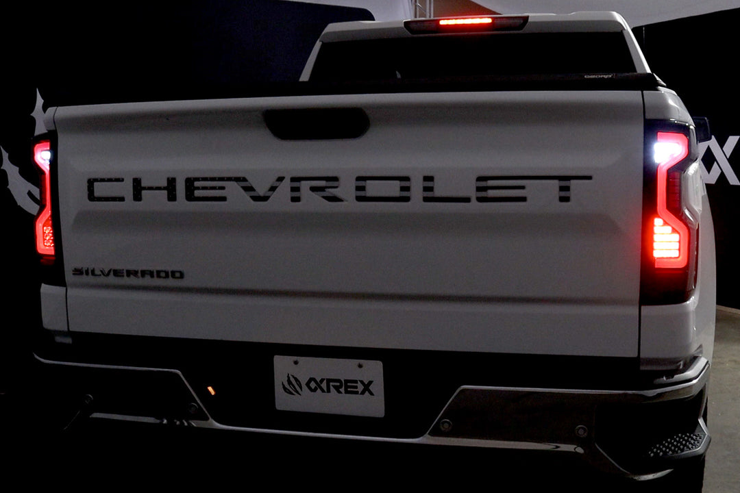 19-23 Chevrolet Silverado 1500 / 20-23 Silverado 2500HD/3500HD PRO-Series LED Tail Lights Red Smoke