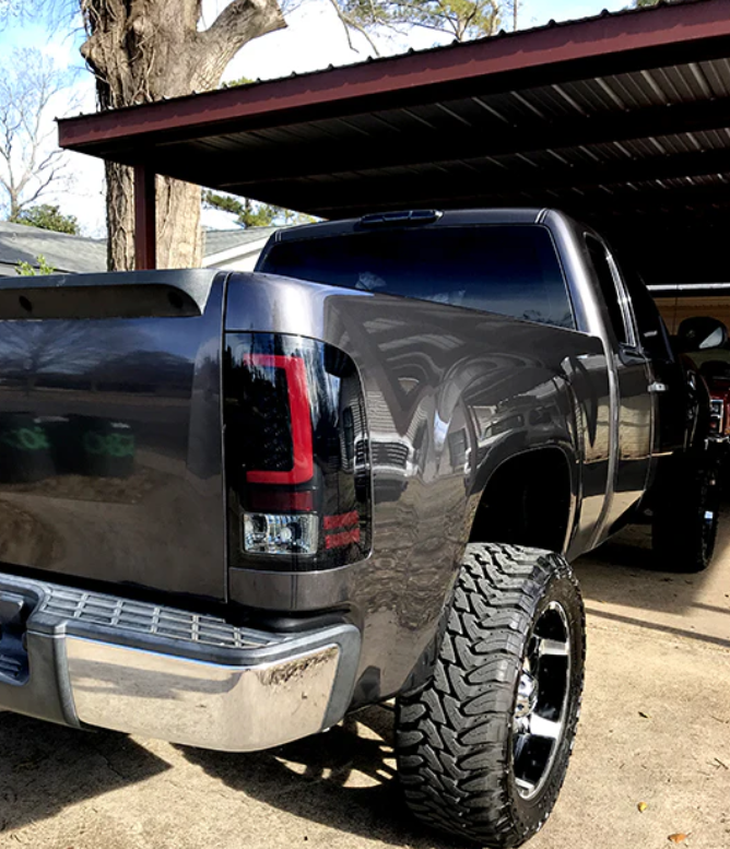 GMC Sierra 07-13 Tail Lights OLED in Smoked