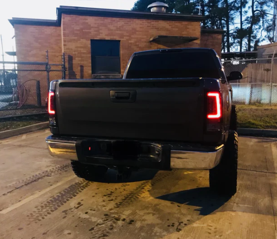 GMC Sierra 07-13 Tail Lights OLED in Red