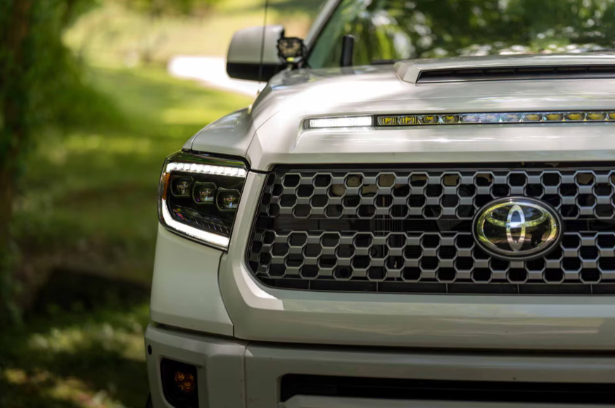 TOYOTA TUNDRA (14-21): XB LED HEADLIGHTS (WHITE DRL)