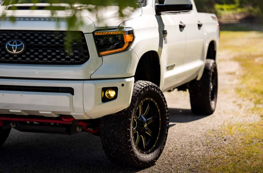 Toyota Tundra (14-21) XB LED Headlights (Amber DRL)