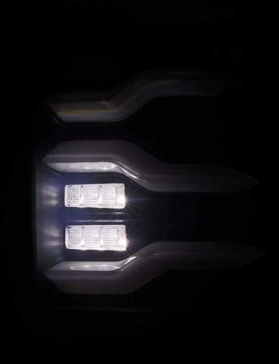 19-24 Ram 2500/3500 LUXX-Series LED Tail Lights Alpha-Black