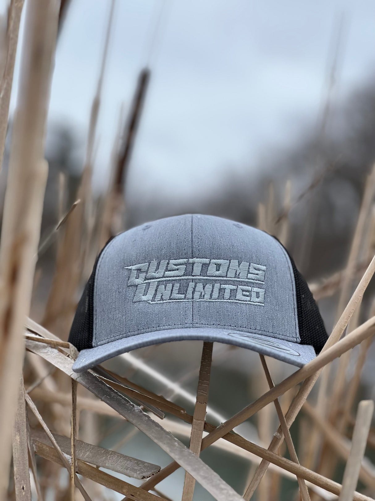 Customs Unlimited Grey Curve